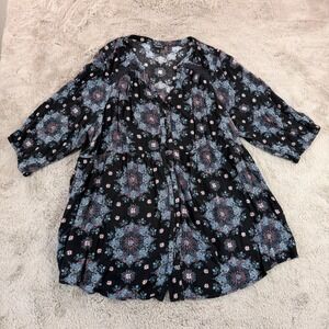 Torrid Black Floral Print Button‎ Front Plus Size Tunic Top Size 3 Geometric